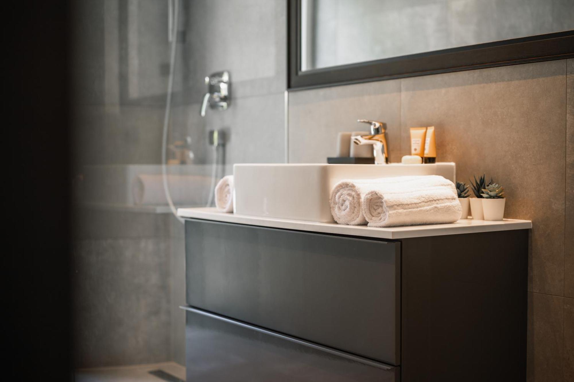 Charmantes Apartment In Der Residenz Silvretta - Inklusive Silvretta Card Premium See Ngoại thất bức ảnh